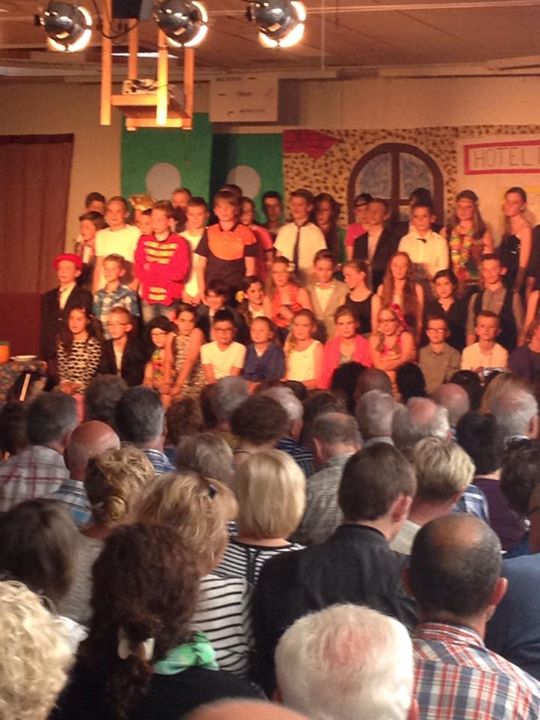 Groep 8 neemt afscheid met een geweldige musical